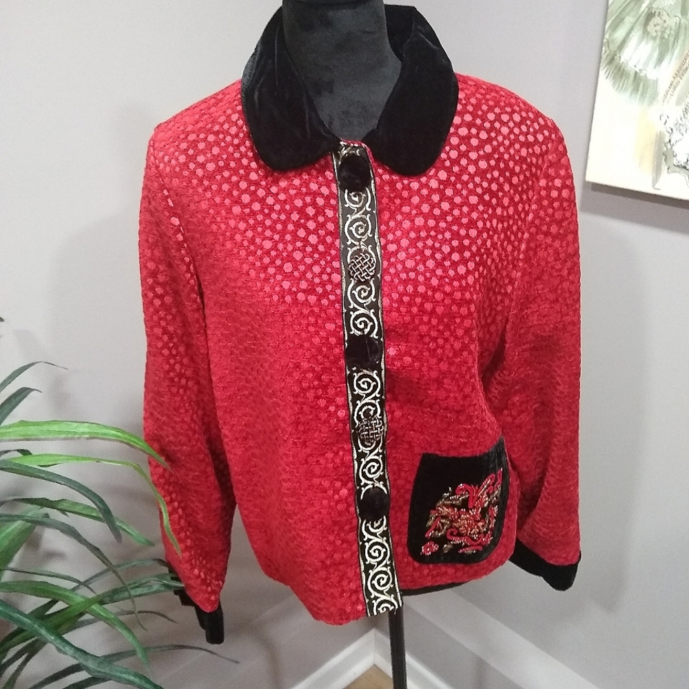 Red Velvet-Trimmed Embroidered Jacket - Unbranded